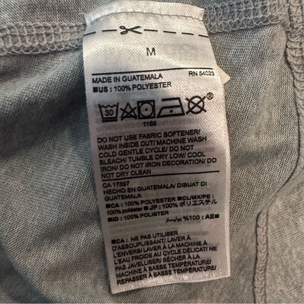 Old Navy Active Women’s‎  Athletic Tank Size Medium - Picture 10 of 10